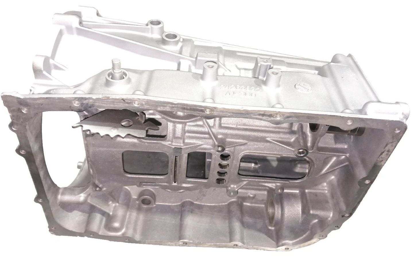 24263932 2006-UP 2WD 6L80E TRANSMISSION CASE CHEVROLET GMC 6L80 GM 4X4 6 SPEED.