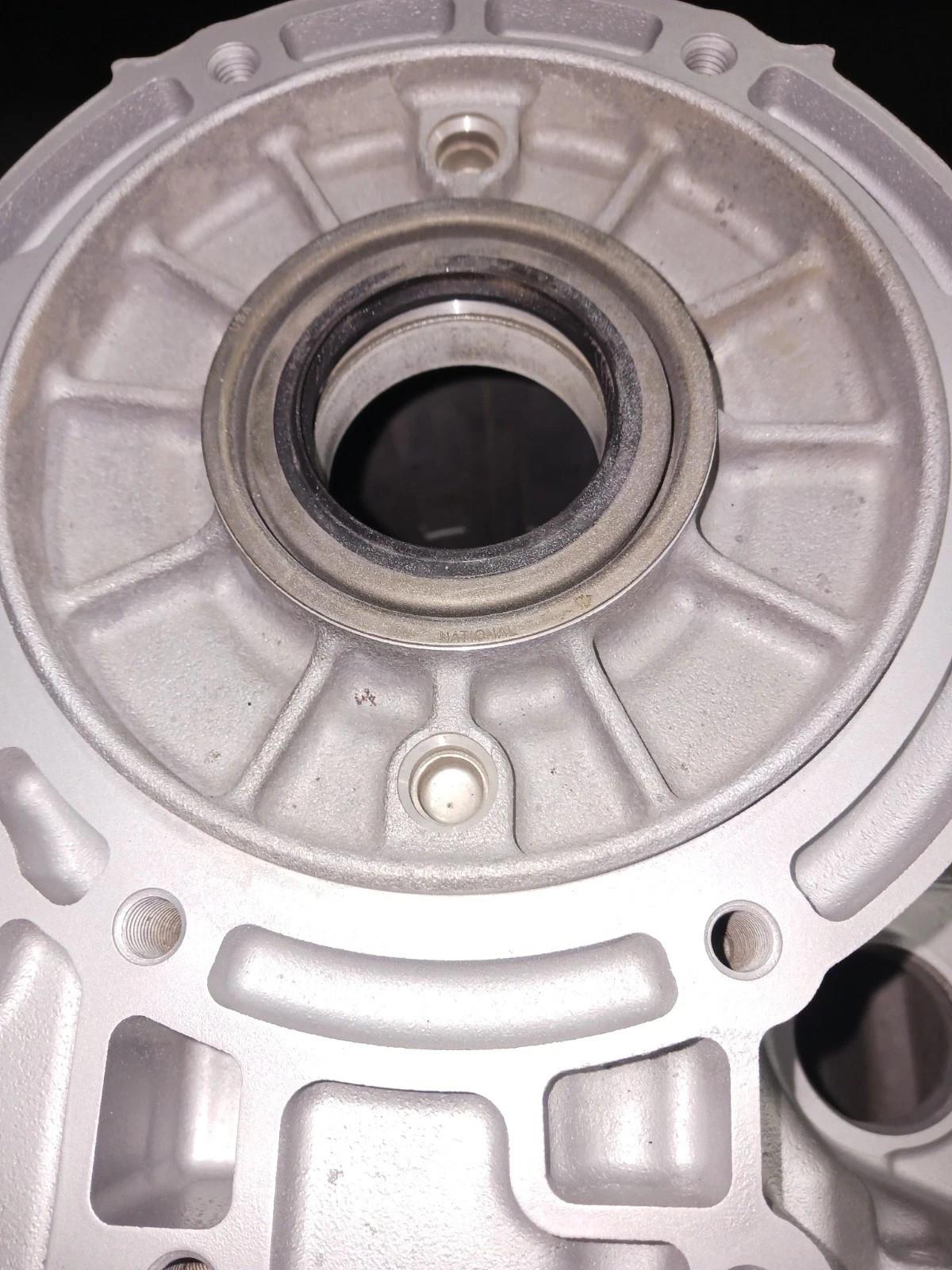 24263932 2006-UP 2WD 6L80E TRANSMISSION CASE CHEVROLET GMC 6L80 GM 4X4 6 SPEED.